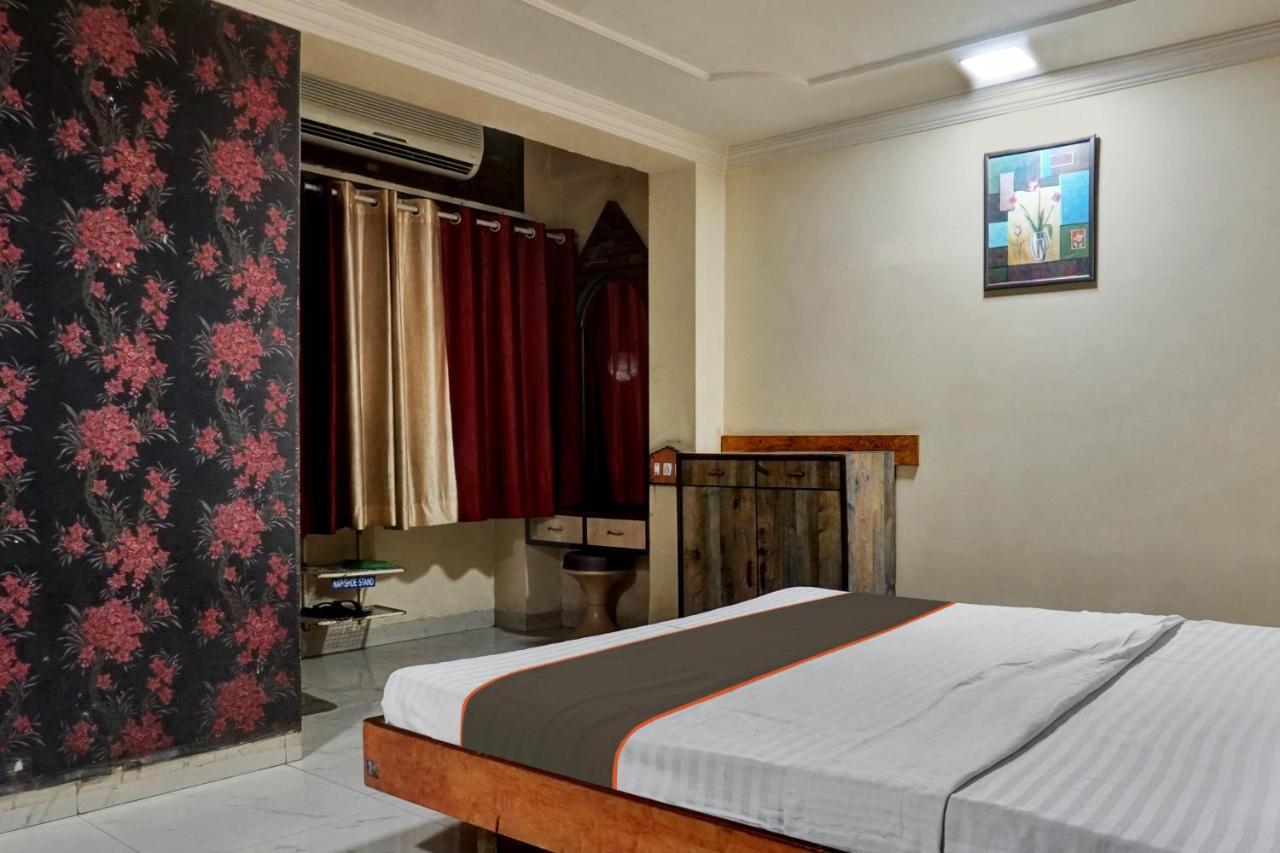 Collection O Hotel Shiv Inn Pune Exterior photo