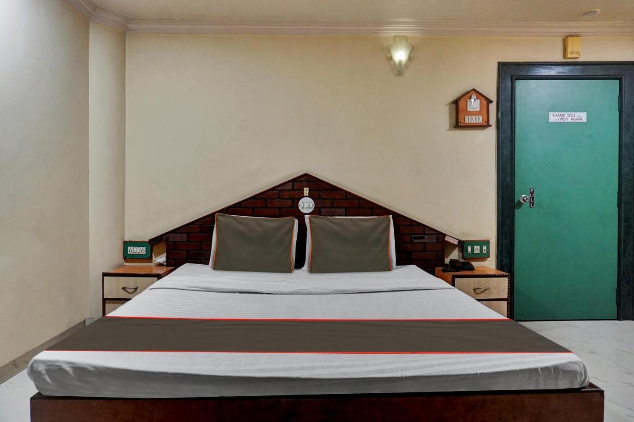 Collection O Hotel Shiv Inn Pune Exterior photo