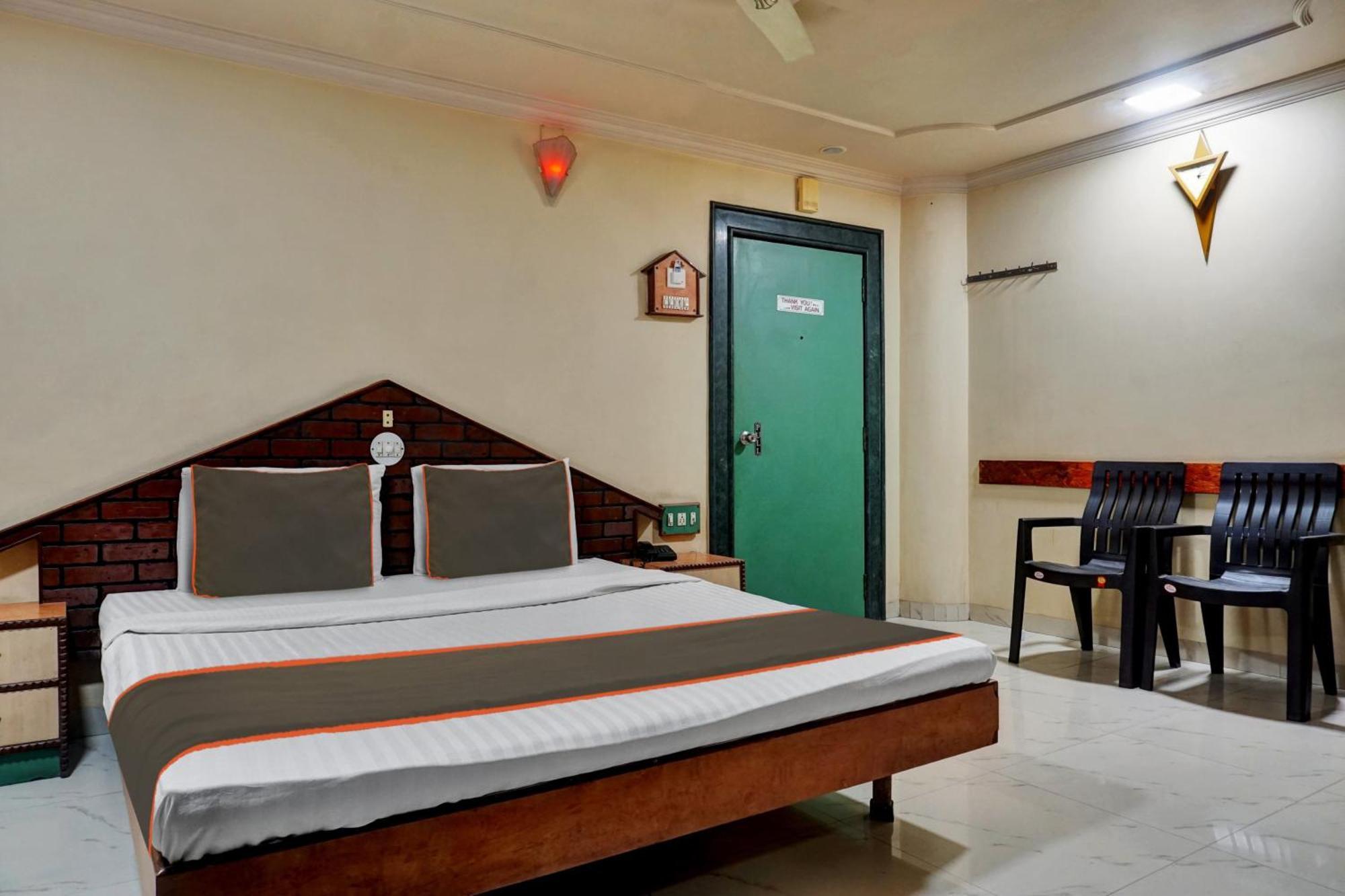 Collection O Hotel Shiv Inn Pune Exterior photo